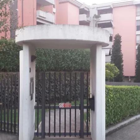 住宿加早餐酒店 艾普拉蒂住宿加早餐旅馆 贝尔加莫